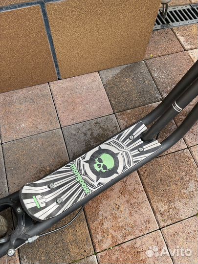 Трюковой самокат mongoose