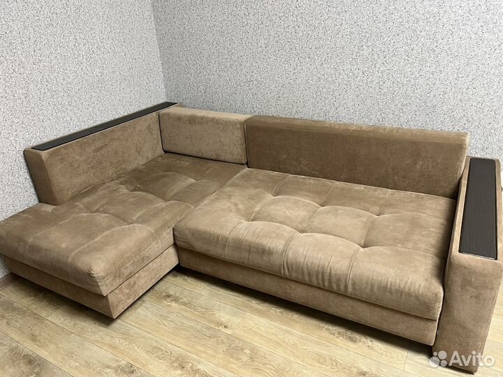 Угловой диван