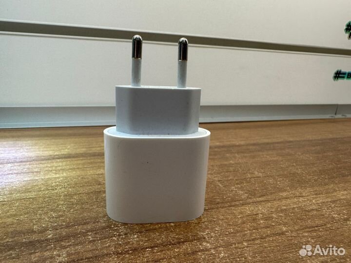 Зарядное устройство Apple A2347, USB type-C