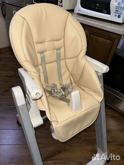 Стульчик для кормления nuovita