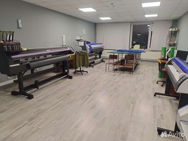 Широкоформатная/ Интерьерная печать/ Резка/ Принт