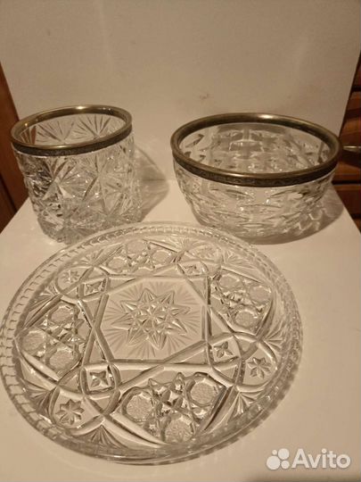 Цветное стекло, хрусталь с мельхиоровым ободком