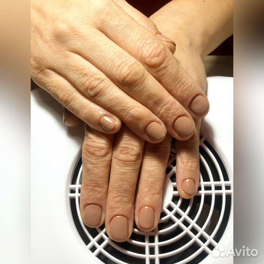 Маникюр на дому