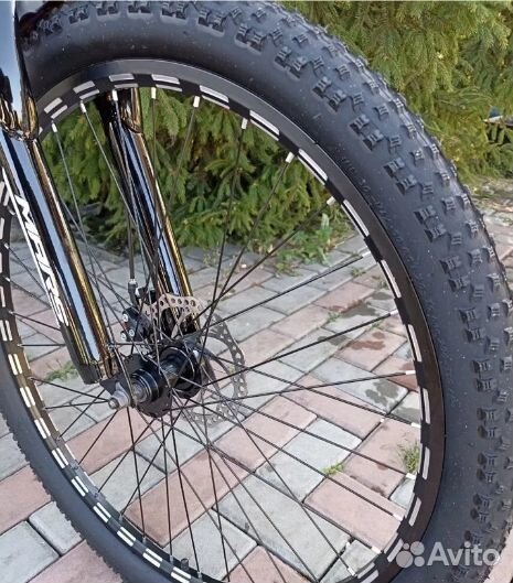 Новый скоростной велосипед цвета маэстро mars 26