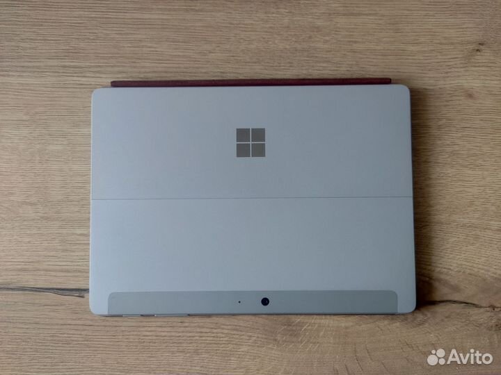 Microsoft Surface Go