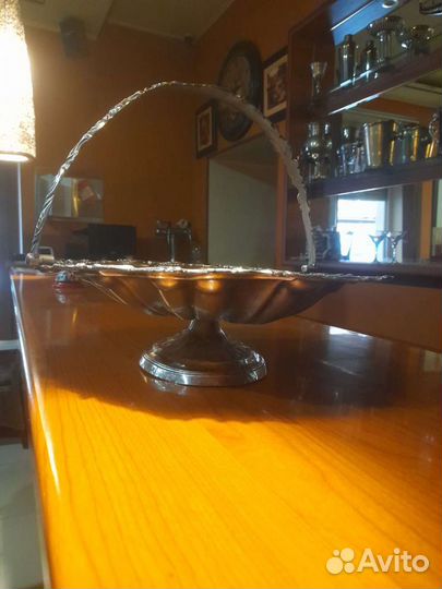 Ваза металлическая