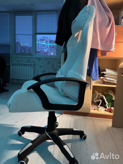 Компьютерное кресло