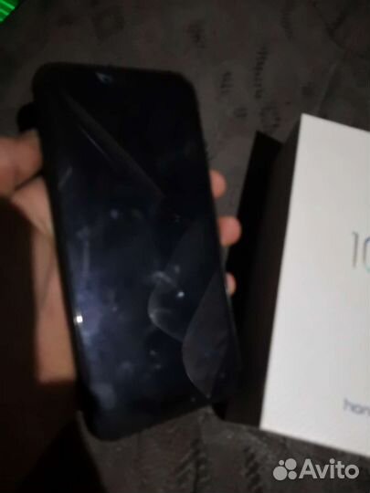 Телефон honor 10
