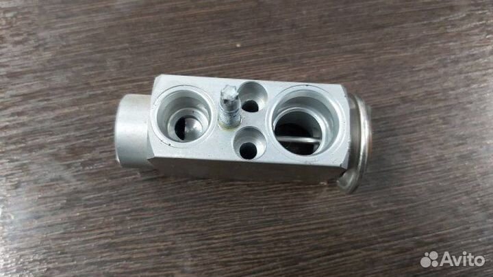 Клапан кондиционера Bmw 520D E60 N47 2009