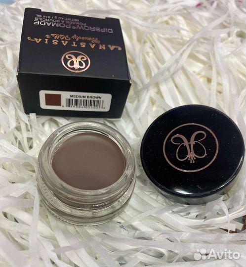 Помадка для бровей от Анастасия