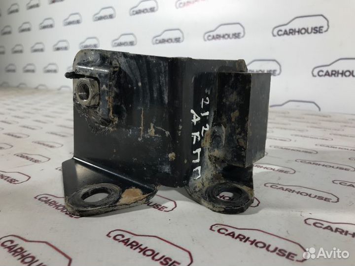 Кронштейн кпп Mazda Familia 1.5 2001