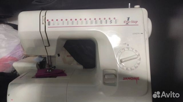 Швейная машина Janome