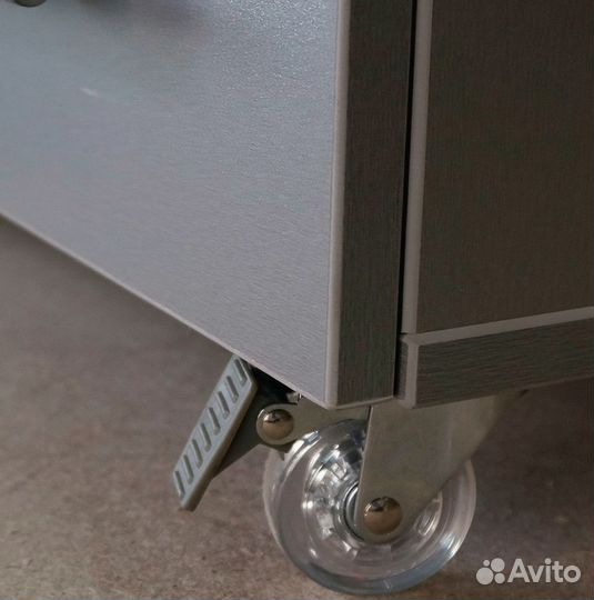 Педикюрная тумба уфо ту - 1 новая