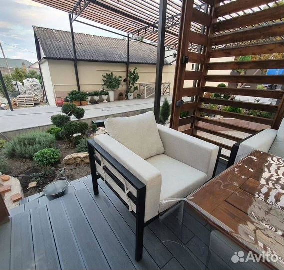 Мягкая садовая мебель