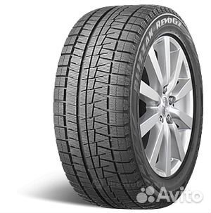 Bridgestone Blizzak Revo GZ 215/55 R17