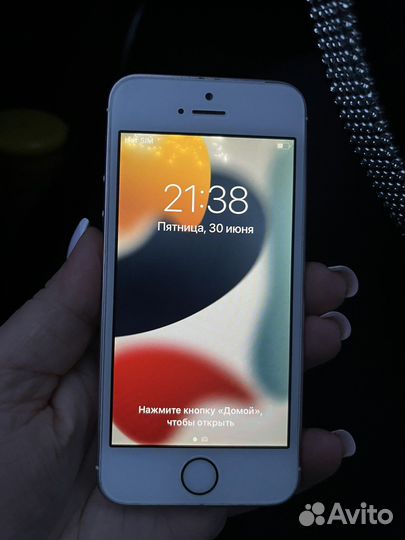 Телефон iPhone 5sе