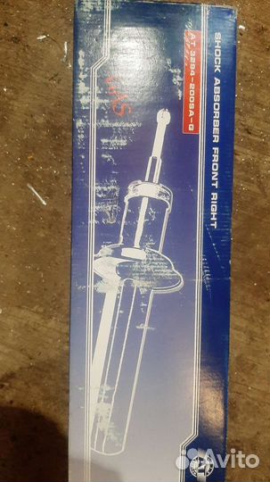 Стойки передние Шевроле Авео правый