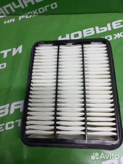 Воздушный фильтр двигателя Mitsubishi Galant 1996