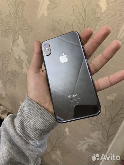 iPhone X, 64 ГБ
