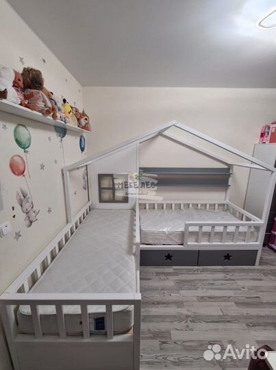 Угловая детская кровать