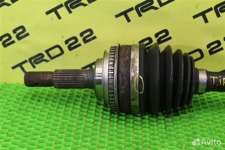 Привод передний левый Toyota Ipsum SXM15 3S-FE