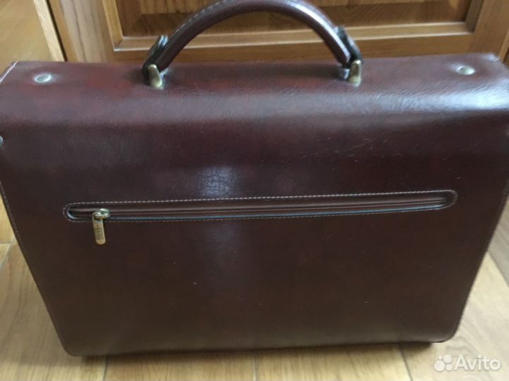 Мужской кожаный портфель