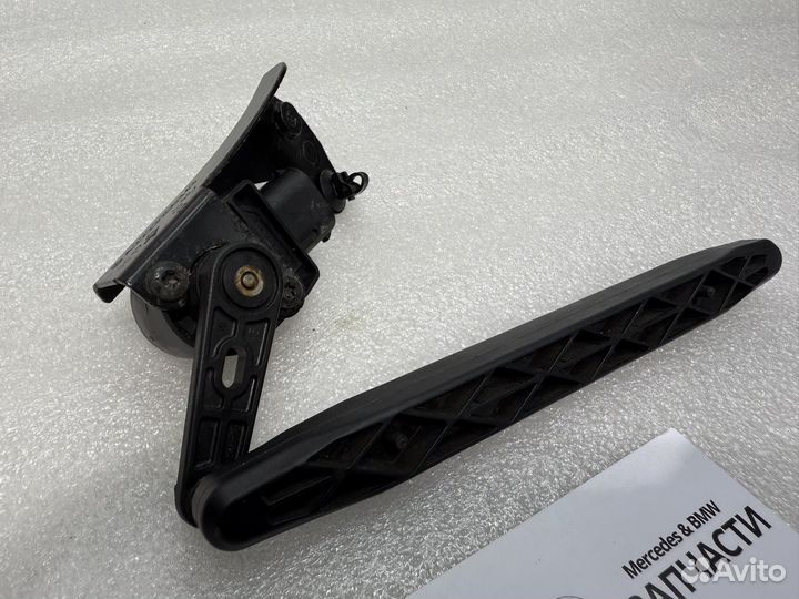 Датчик угла наклона кузова Mercedes A2229050503