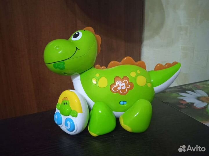 Динозаврик Дино baby go бегает