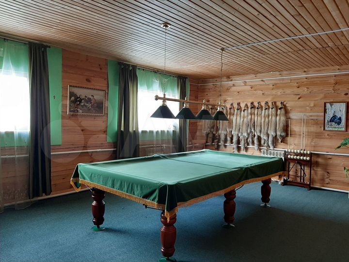 Дом 448 м² на участке 2,8 га