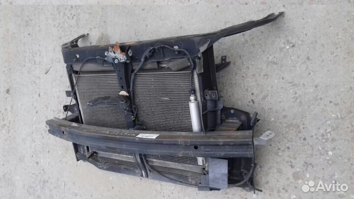 Телевизор,передняя панель ниссан серена 25