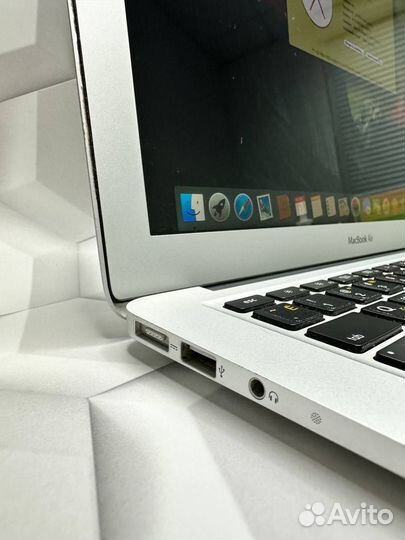 Apple MacBook Air 13(2012)