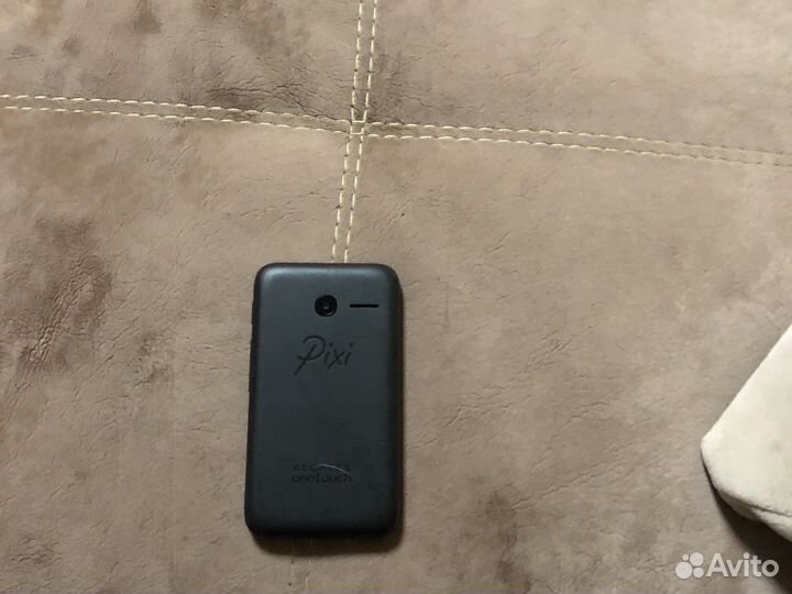Телефон pixi