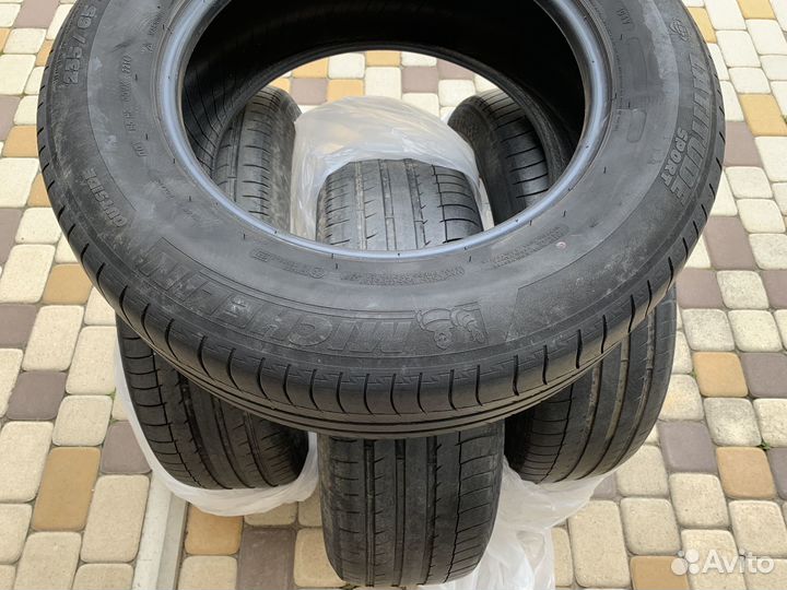 Michelin Latitude Sport 235/65 R17 104V