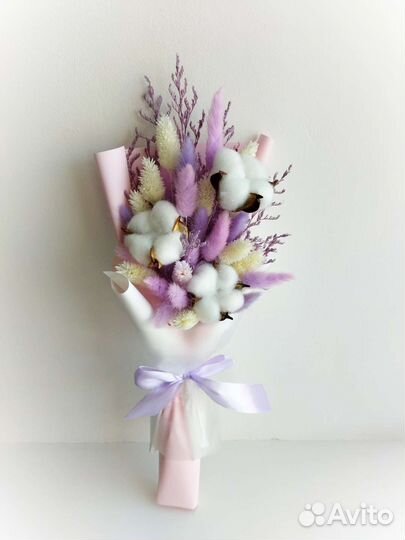 Букет с розами, композиции из сухоцветов