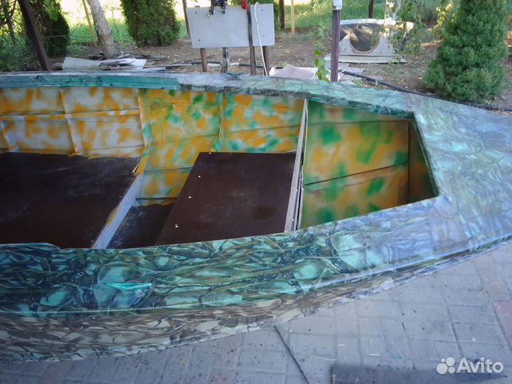 Лодка Днепр