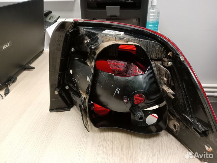 Задний фонарь на volkswagen polo