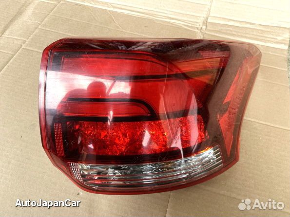 Mitsubishi Outlander 3 фонарь задний правый