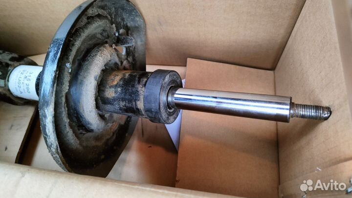 Стойка амортизатора передняя renault Флюенс