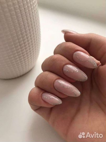 Маникюр и педикюр