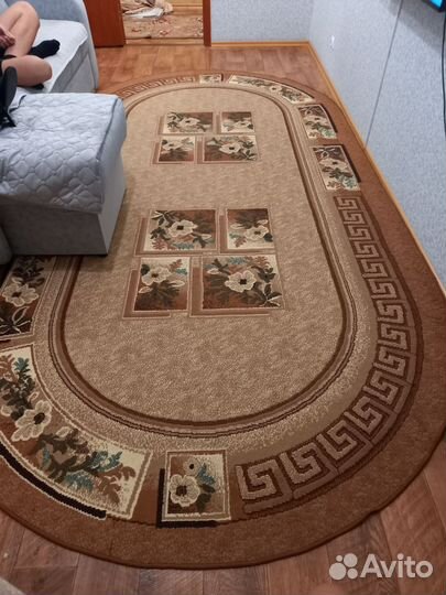 Ковры и поласы бу