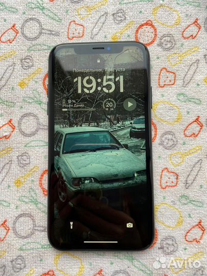 Телефон iPhone Xr