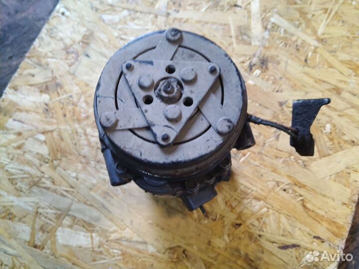 Компрессор кондиционера Volkswagen Polo 5