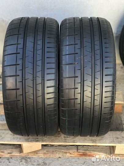 Pirelli P Zero Corsa 255/30 R20