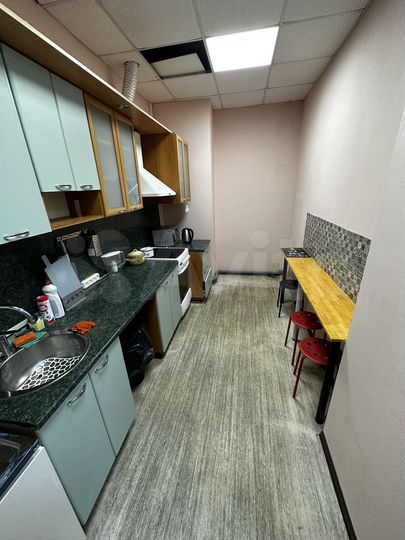 Комната 28 м², 1/5 эт.