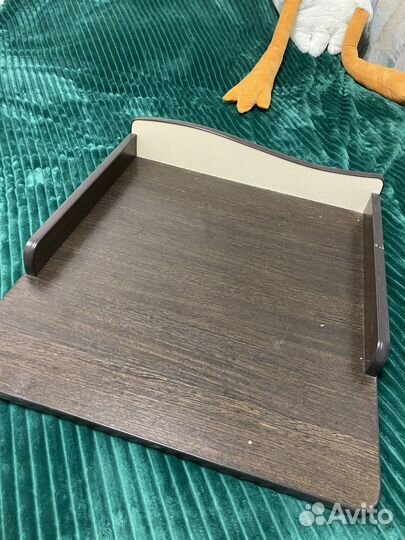 Детская кроватка с маятником