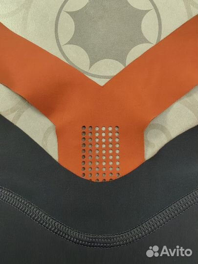 Спортивный топ Reebok S