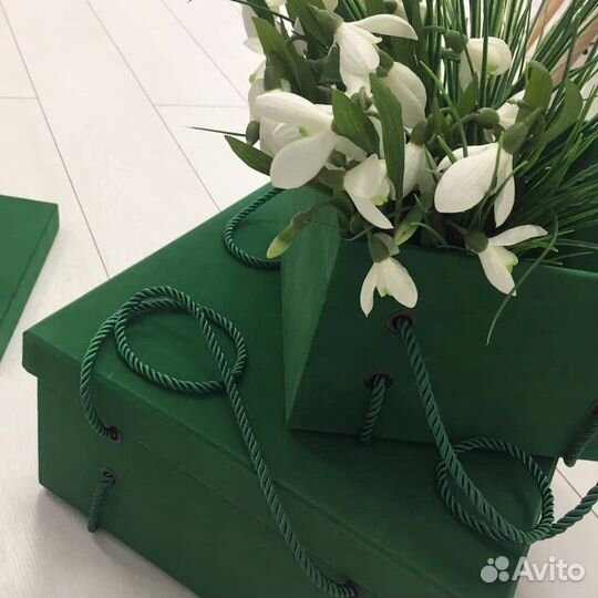 Коробки бархатные