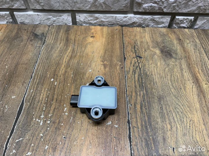 Mercedes Benz W166 GL Датчик ускорения