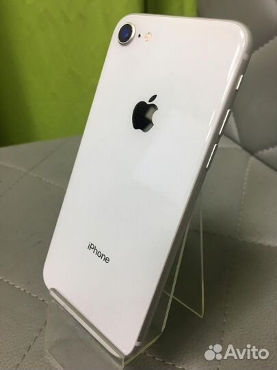 iPhone 8, 64 ГБ