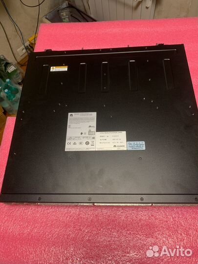 Свитч Huawei CE6855-48S6Q-HI